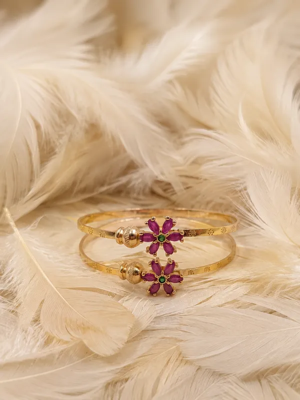 Gold_Plated_Floral_Ruby_Stone_Bracelet_Set
