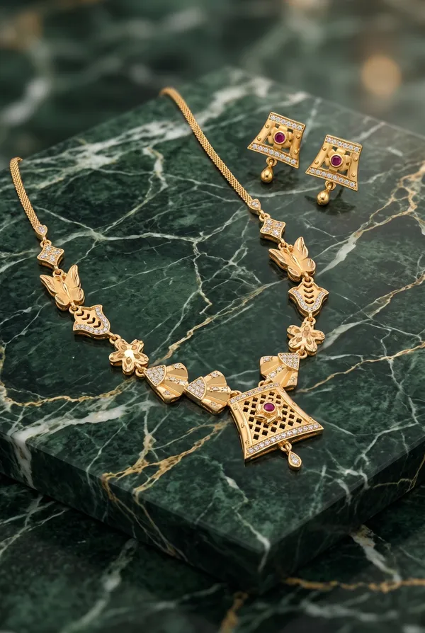 Gold_Plated_Kundan_Necklace_Set_With_Matching_Earrings_For_Women