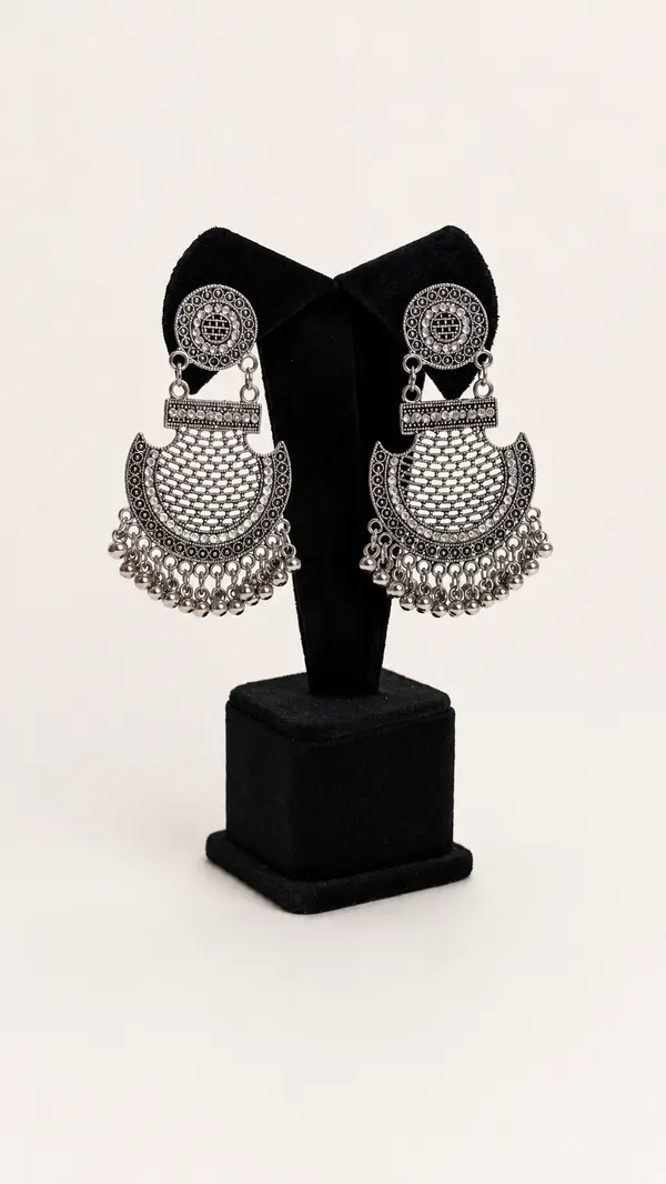 Silver_Oxidized_Chandbali_Earrings_With_Ghungroo_Details