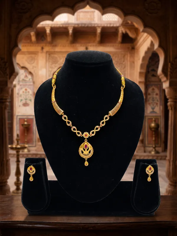 Golden_Stone_Studded_Bridal_Necklace_Set_With_Earrings