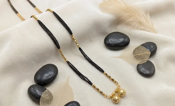 Black_And_Gold_Beaded_Mangalsutra_Necklace_For_Women