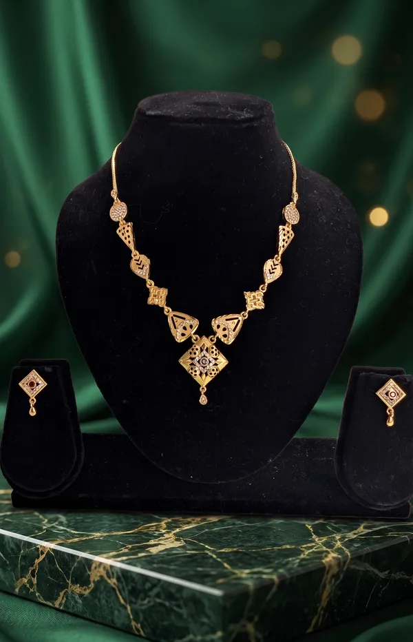 Gold_Plated_Floral_Diamond_Studded_Necklace_Set_With_Earrings