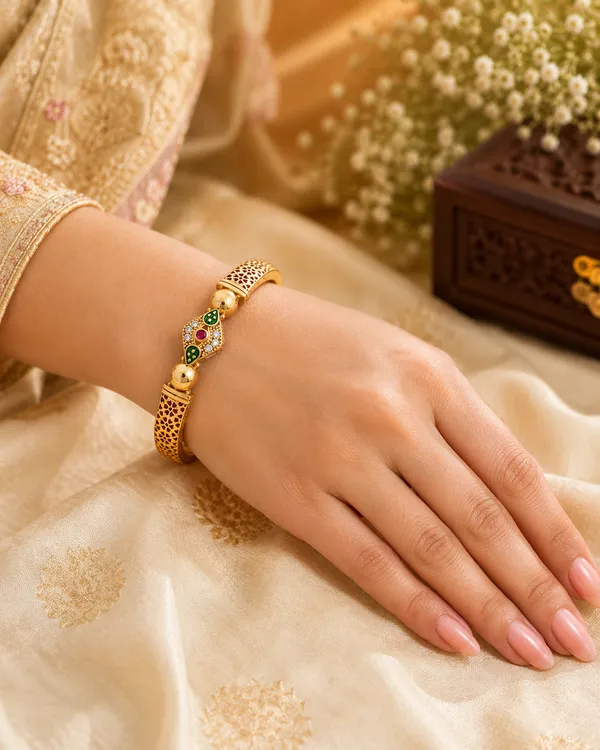 Gold_Plated_Kundan_Meenakari_Bangle_Set