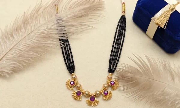 Golden_Black_Beaded_Traditional_Mangalsutra_Necklace