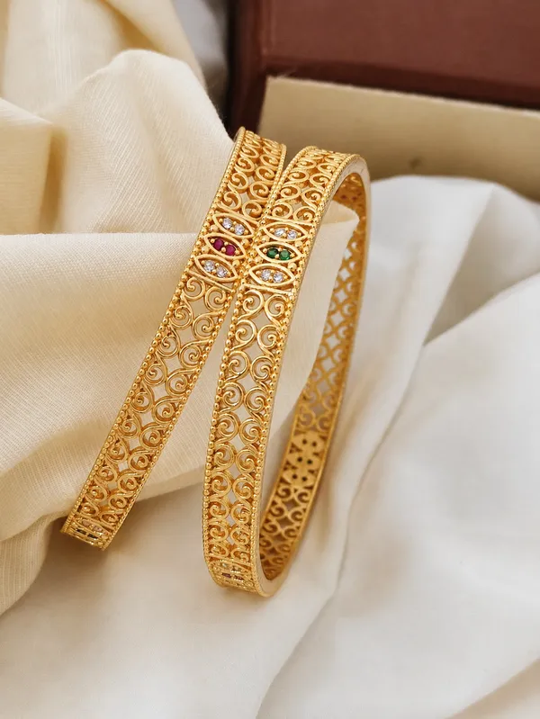 Gold_Plated_Filigree_Bangle_Set_With_Multicolor_Stones