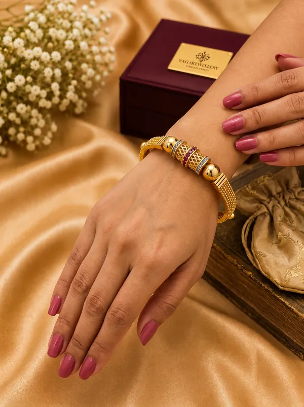 Gold_Plated_Textured_Bangle_Set_With_Gemstone_Accents
