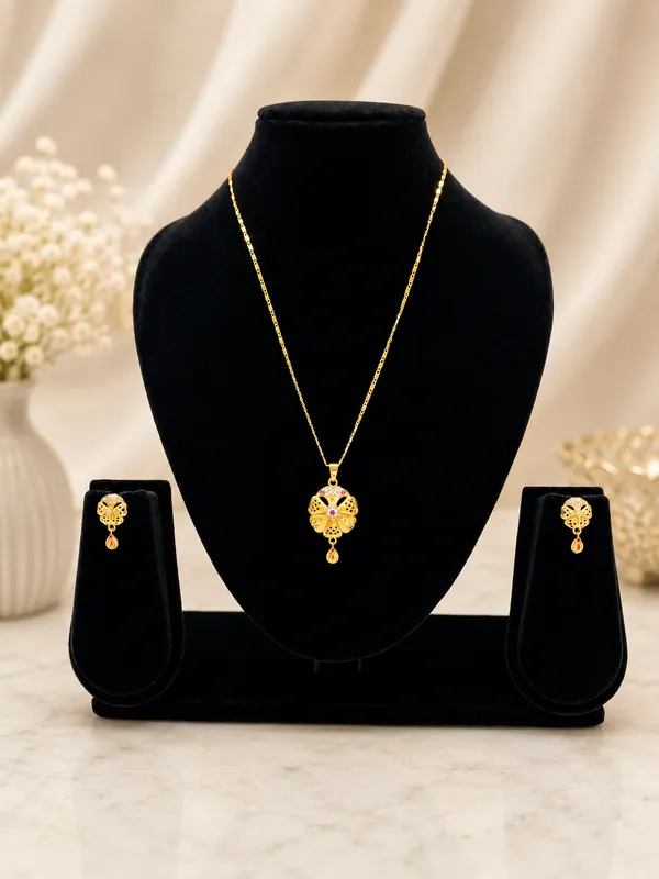 Gold_Plated_Floral_Pendant_Necklace_Set_With_Earrings
