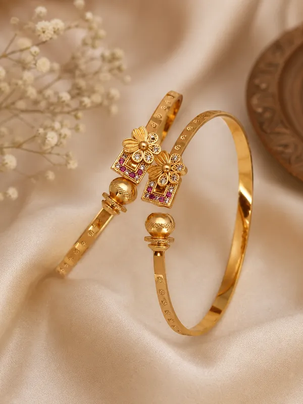 Rose_Gold_Floral_Stone_Embellished_Bangles_For_Women