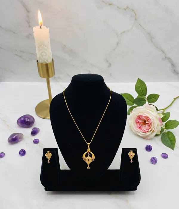 Gold_Plated_Diamond_Shaped_Pendant_Set_With_Ruby_Accents