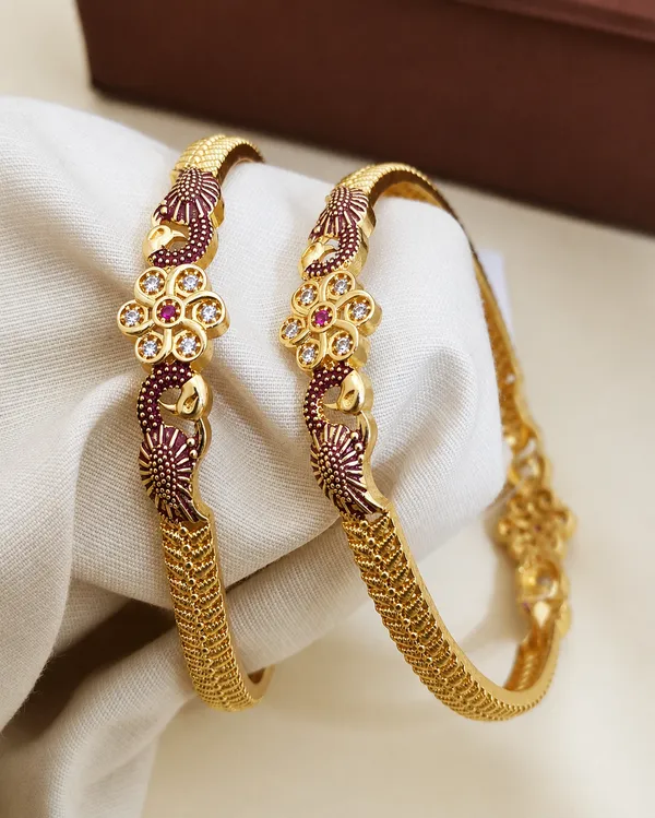 Golden_Floral_Crystal_Embellished_Bangle_Set