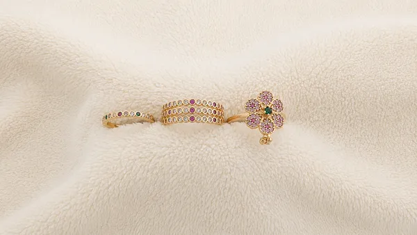 Gold_Crystal_Embellished_Ring_Set