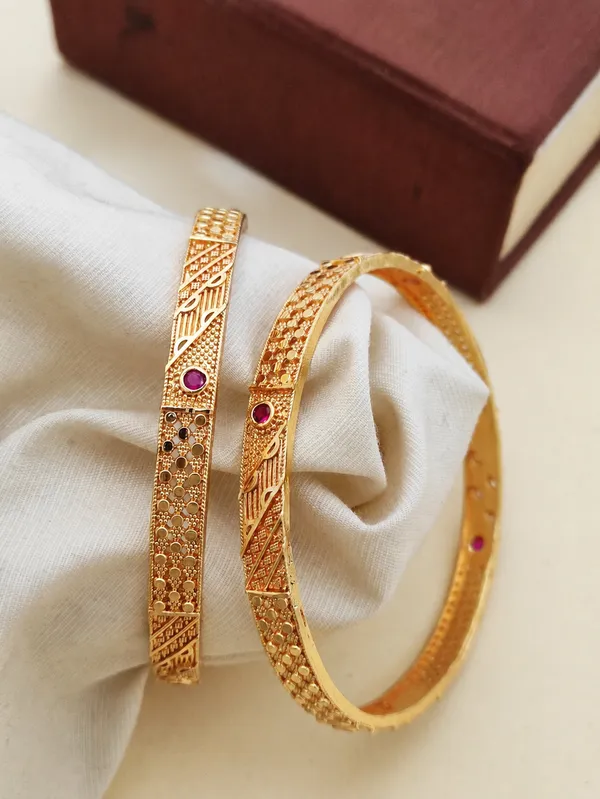 Gold_Plated_Textured_Bangles_With_Ruby_Accents_Set_Of_2