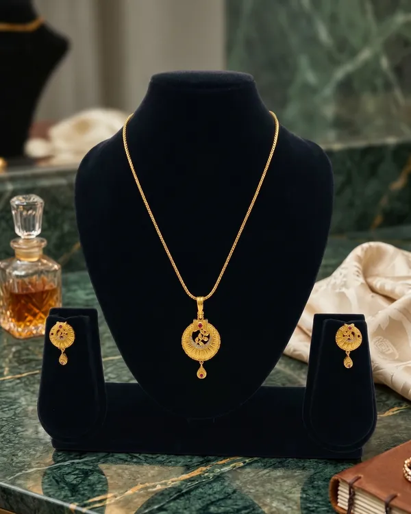 Gold_Plated_Round_Pendant_Necklace_Set_With_Earrings