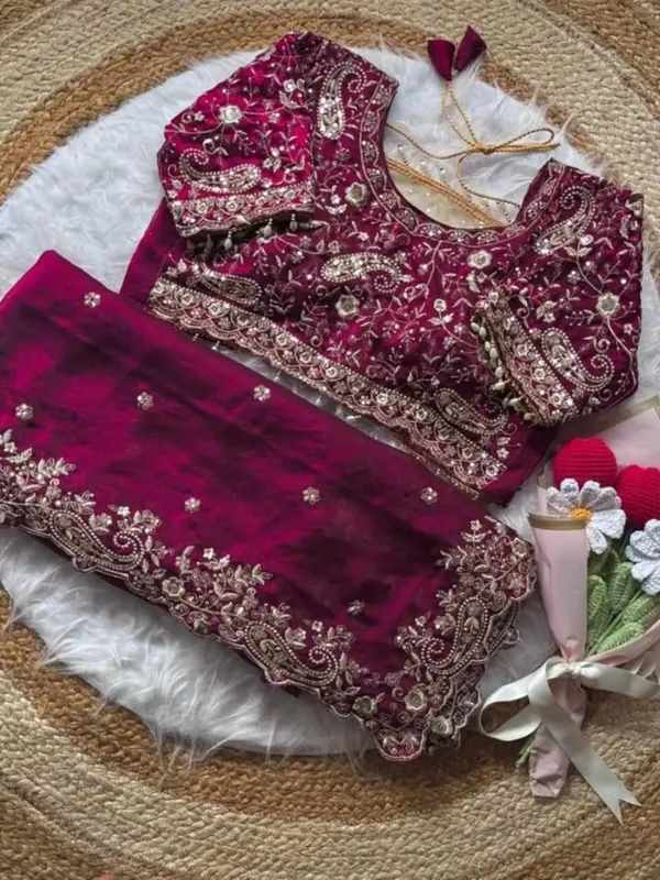 Burgundy_Embroidered_Ethnic_Saree_Set_With_Heavy_Zari_Work