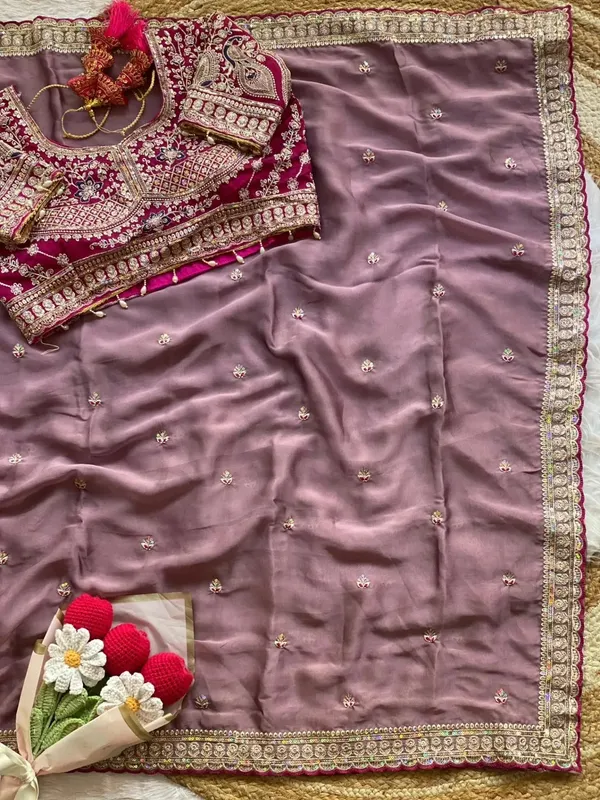 Embellished_Ethnic_Saree_With_Blouse_And_Accessories_Magenta_And_Mauve