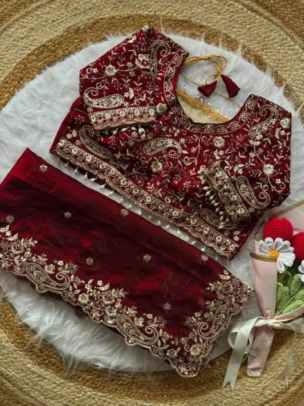 Maroon_Embroidered_Saree_With_Heavy_Golden_Zari_Work