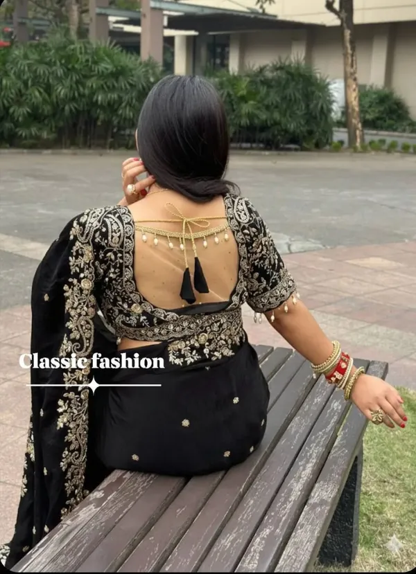 Black_Embroidered_Saree_With_Golden_Border_And_Blouse