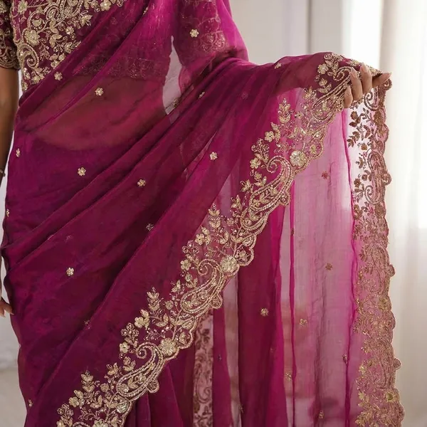 Magenta_Embroidered_Saree_With_Heavy_Work_Blouse