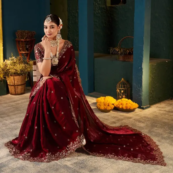 Maroon_Bridal_Lehenga_Choli_With_Heavy_Gold_Embroidery_Work