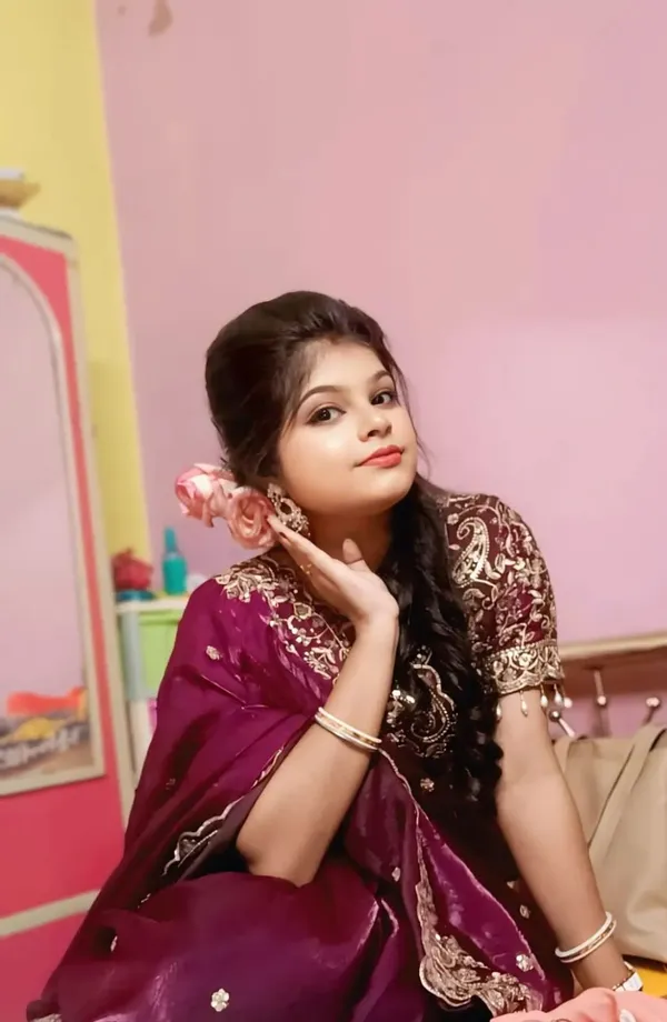 Maroon_Embellished_Saree_With_Heavy_Embroidered_Blouse