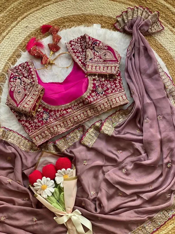 Embellished_Ethnic_Saree_With_Blouse_And_Accessories_Magenta_And_Mauve