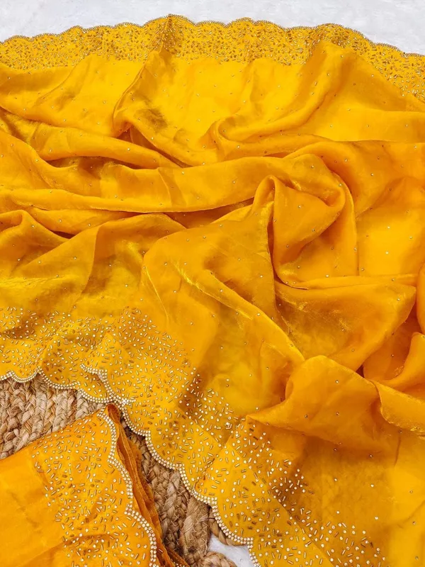 Elegant_Yellow_Chiffon_Saree_With_Embellished_Border