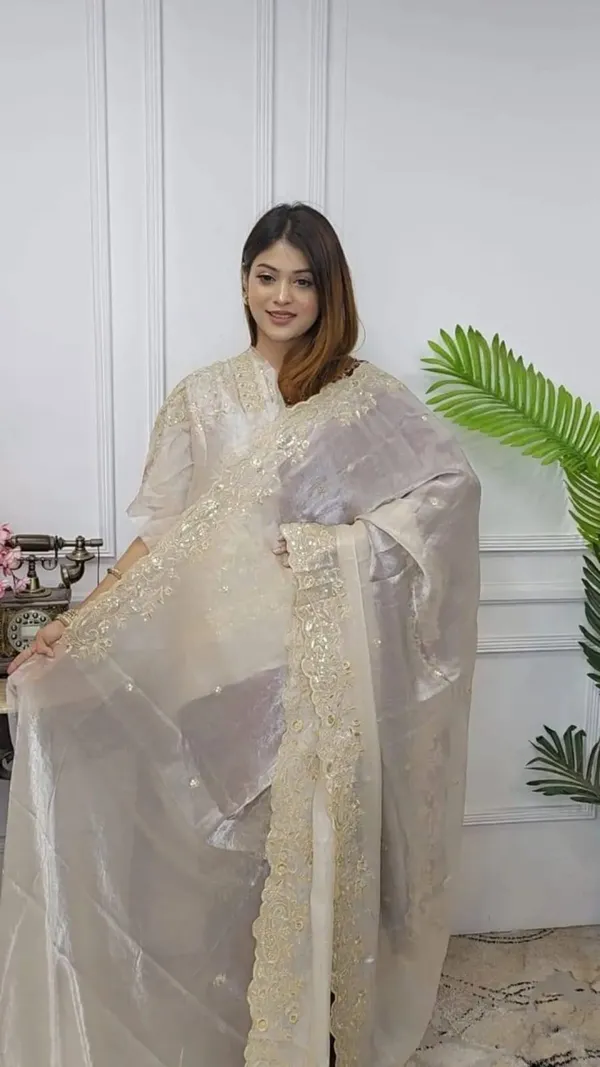 Elegant_Offwhite_Embroidered_Saree_With_Golden_Zari_Work