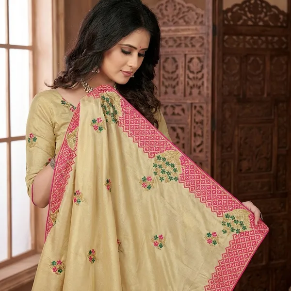 Fashion_Day_Embroidered_Bollywood_Georgette_Saree_(Gold)