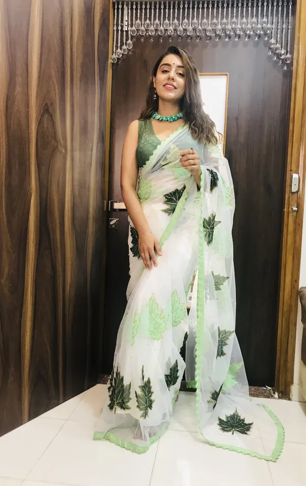Fashion_Day_Embroidered_Bollywood_Net_Saree_(White)
