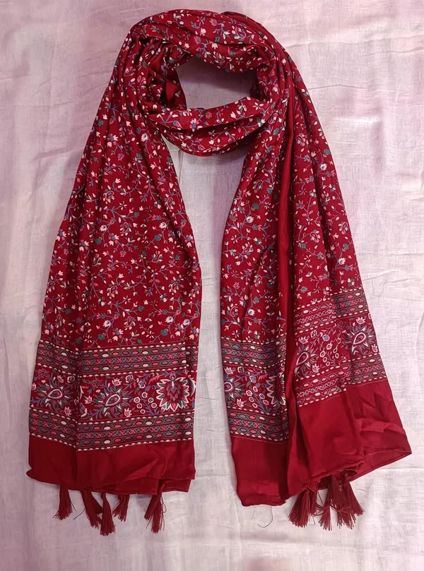 Maroon_Premium_Cotton_Blend_Printed_For_Women