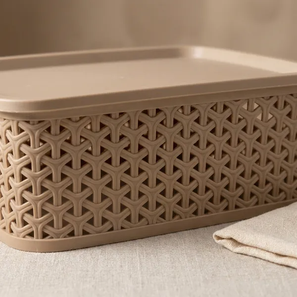 Brown_Multipurpose_Solitaire_Storage_Basket_With_Lid|Strong_Plastic_Material_And_Side_Grip|Size_Small,Pack_Of_3