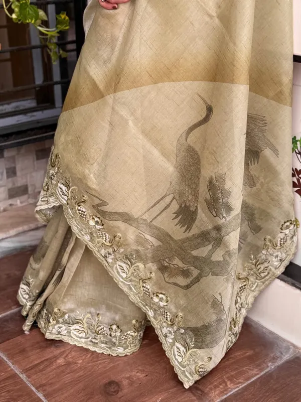 Beautiful_Light_Grey_Hansawar_Glass_Organza_Blend_Of_Digital_Print_Embroidered_Work