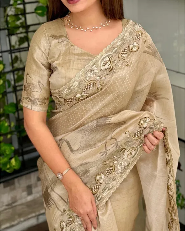 Beautiful_Light_Grey_Hansawar_Glass_Organza_Blend_Of_Digital_Print_Embroidered_Work