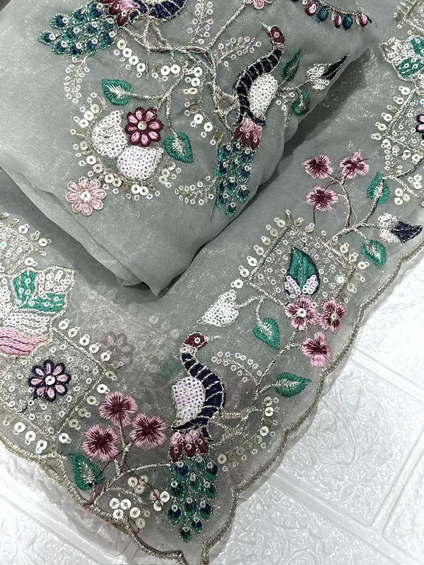 Faguniya_Nc_Simmer_Silk_Sequins_Multi_Thread_Embroidered_Work_Saree_Dusty_Grey
