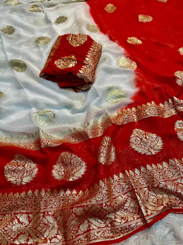 White_Viscose_Georgette_Saree_With_Rich_Red_Pallu_Contrast_Blouse