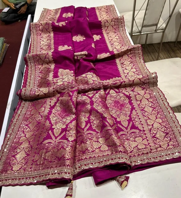 Russian_Cotton_Silk_Weaving_Saree_Jari_Elegant_Weaving_Rich_Pallu_With_Embroidery_Work_Border_Pink