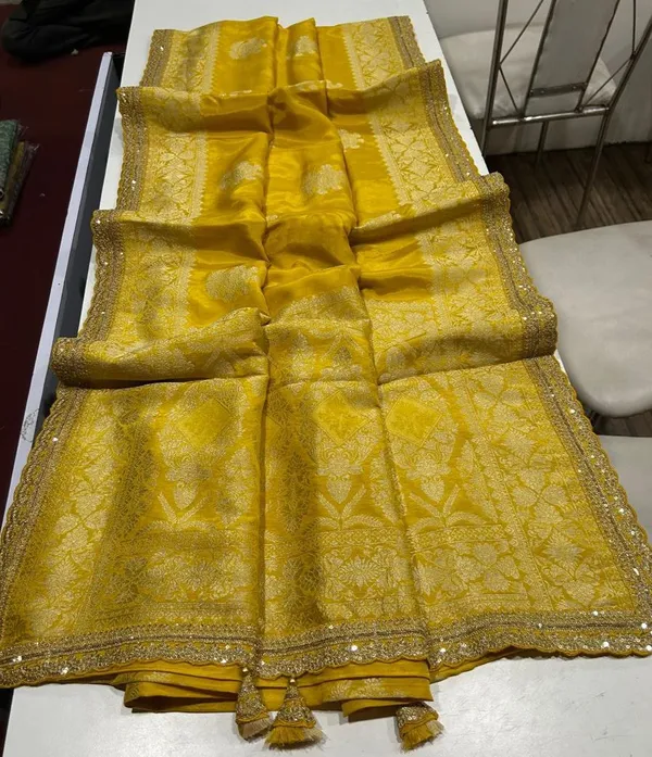 Russian_Cotton_Silk_Weaving_Saree_Jari_Elegant_Weaving_Rich_Pallu_With_Embroidery_Work_Border_Yellow_Red