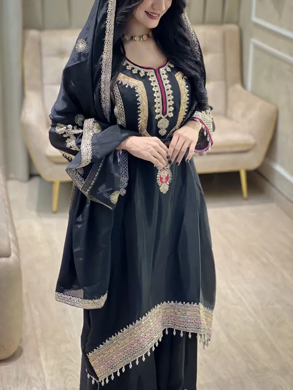 Festival_Ethnic_Outfit_Sequence_Embroidery_On_Silk_Fabric_Top_And_Plazzo_With_Dupatta_Set