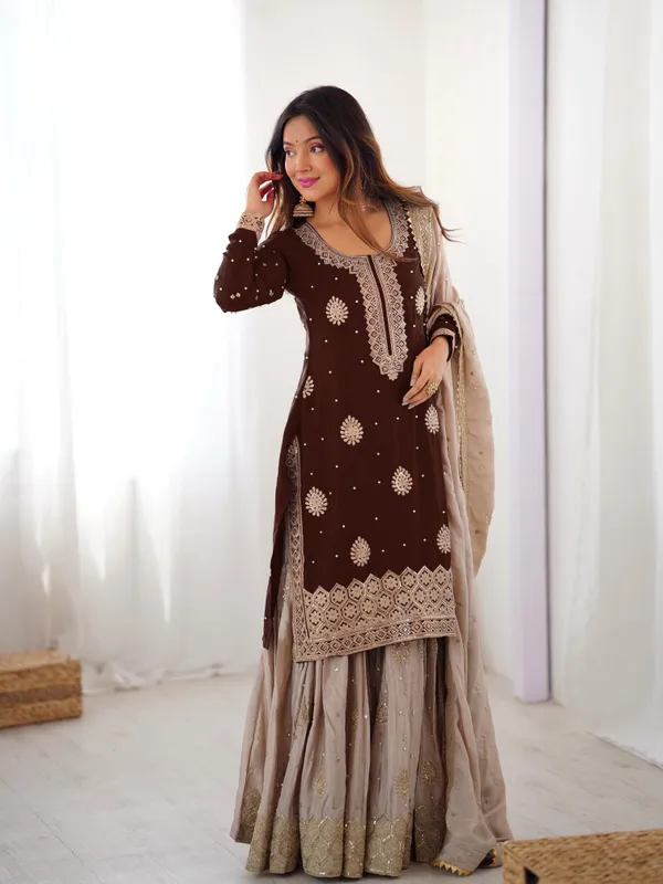 Vastrahut_Ethnic_Motifs_Embroidered_Sharara_Set_With_Dupatta_Maroon