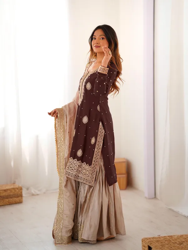 Vastrahut_Ethnic_Motifs_Embroidered_Sharara_Set_With_Dupatta_Maroon