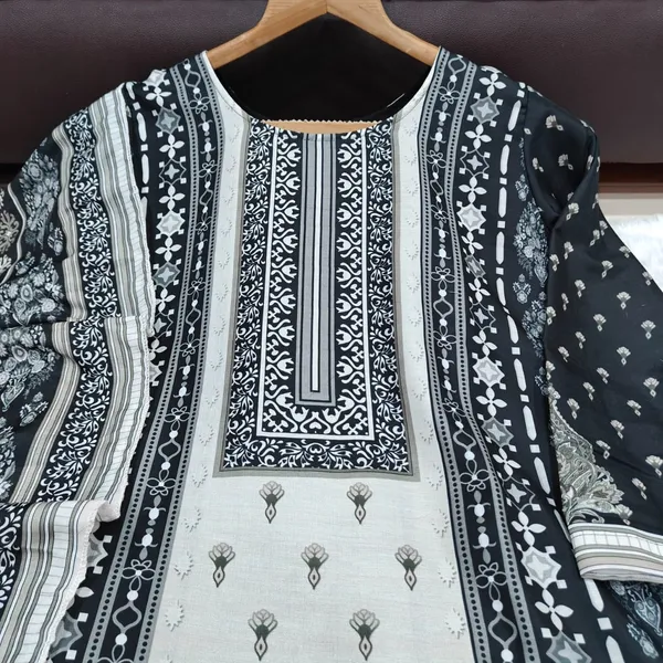 Heavy_Muslim_Simmer_With_Digital_Print_Lace_Works_Full_Sleeve_Kurti_Set