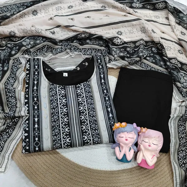 Heavy_Muslim_Simmer_With_Digital_Print_Lace_Works_Full_Sleeve_Kurti_Set