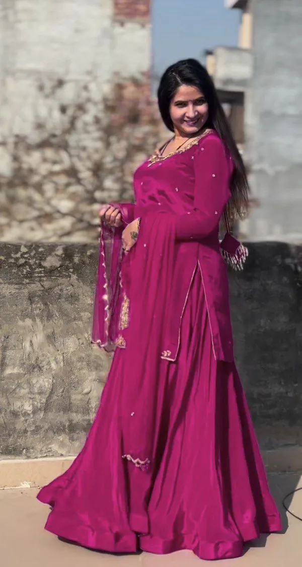 Natural_Crepe_Silk_Flared_Top_Lehenga_Set_With_Heavy_Sequence_Embroidery_Pink
