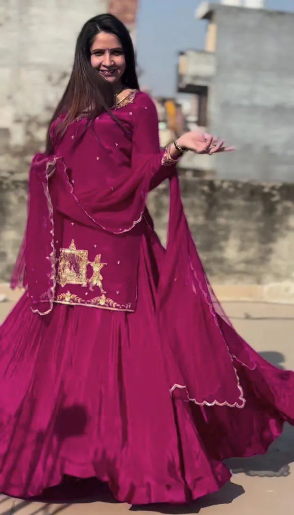 Natural_Crepe_Silk_Flared_Top_Lehenga_Set_With_Heavy_Sequence_Embroidery_Pink