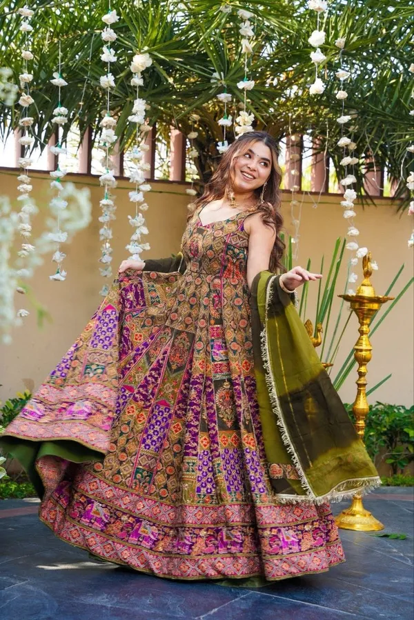 Exquisite_Printed_Chinon_Wedding_Gown_Set_Mehandi