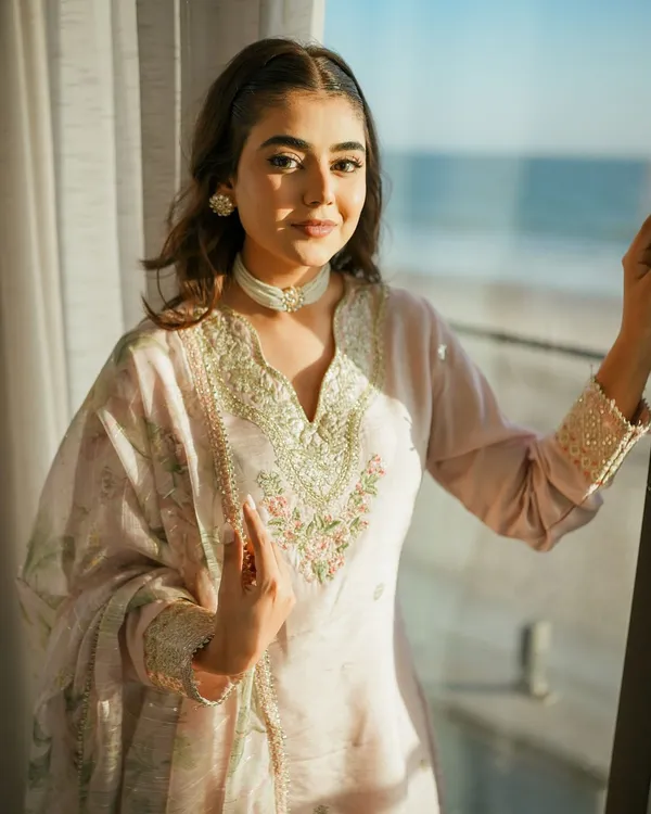 Pakistani_Style_Palazzo_Salwar_Suit_Signer_Party_Wear_Look_Pure_Natural_Crepe_Silk