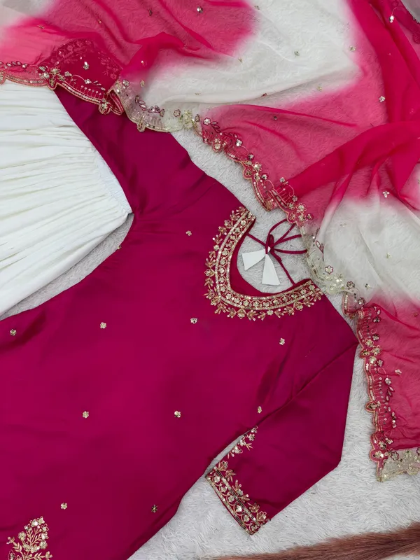 Embroidered_Pakistani_Sharara_Suit_With_Organza_Dupatta_Pink