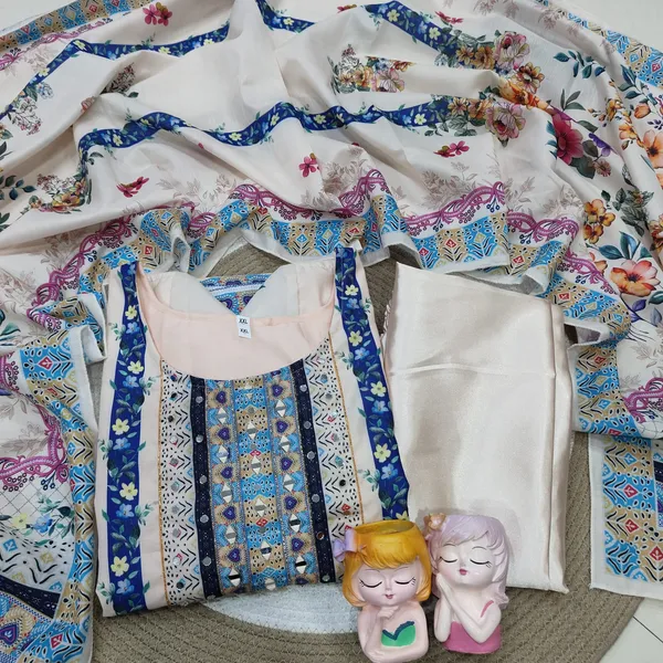 Elegant_Floral_Muslin_Suit_Set_Is_Ready_For_Occasions_Cream
