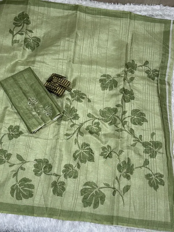 Linen_Cotton_Coorg_Saree_With_Kantha_Hand_Position_Work_Olive_Green