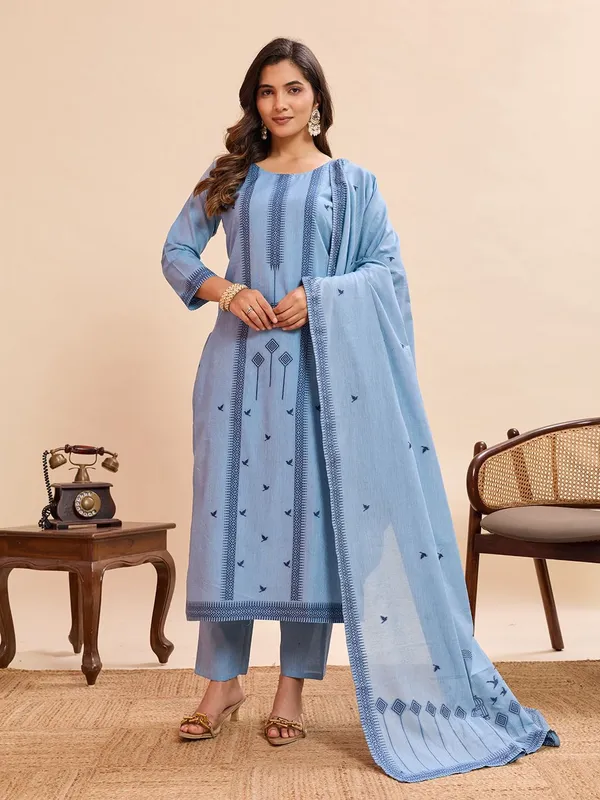 Sky_Blue_Embroidered_Cotton_Kurta_Pant_Set_With_Bird_Motif_Dupatta